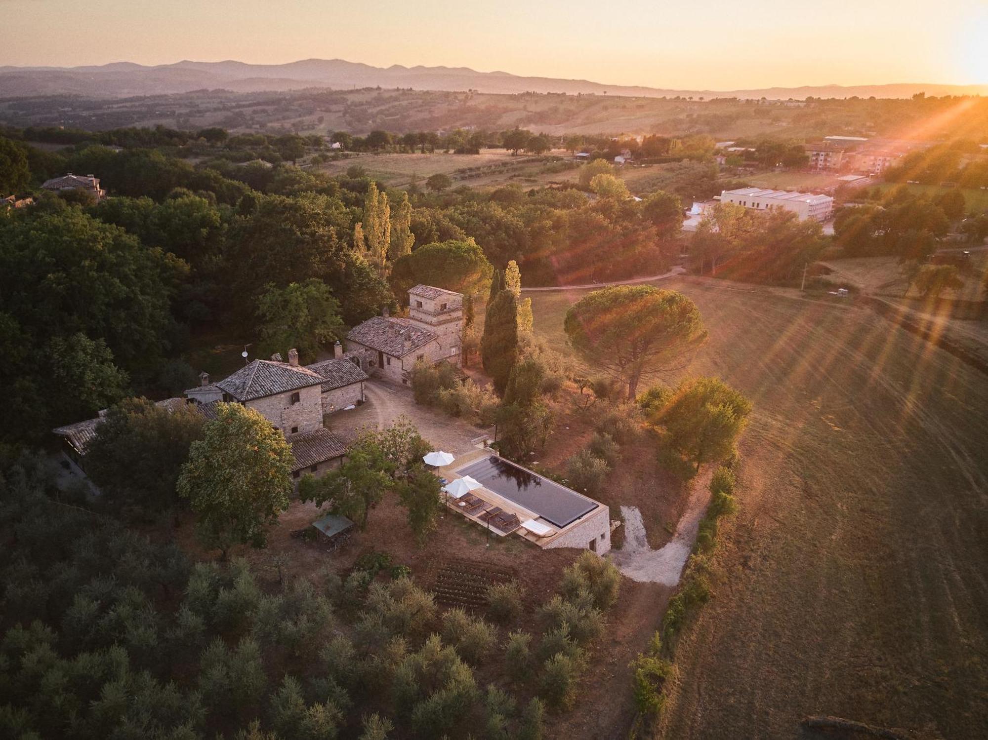 Casale Alessandri Massa Martana Exterior photo