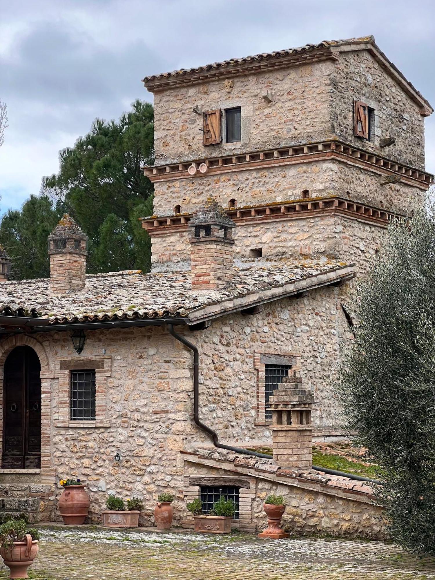 Casale Alessandri Massa Martana Exterior photo
